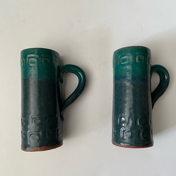 Hand made Pottery clay decorative Grove Green glaze set of 2 mugs, heavy - Picture 14 of 15